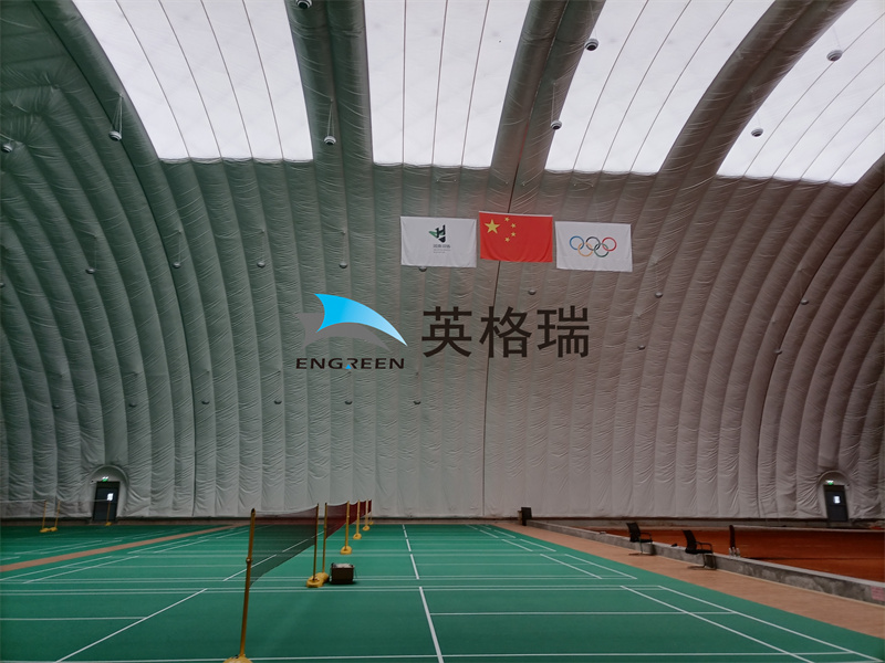 午夜电影福利結構是室內體育館經常選擇的一種造價不高的方案